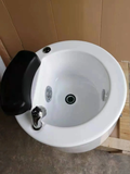 Round pedicure spa tub
